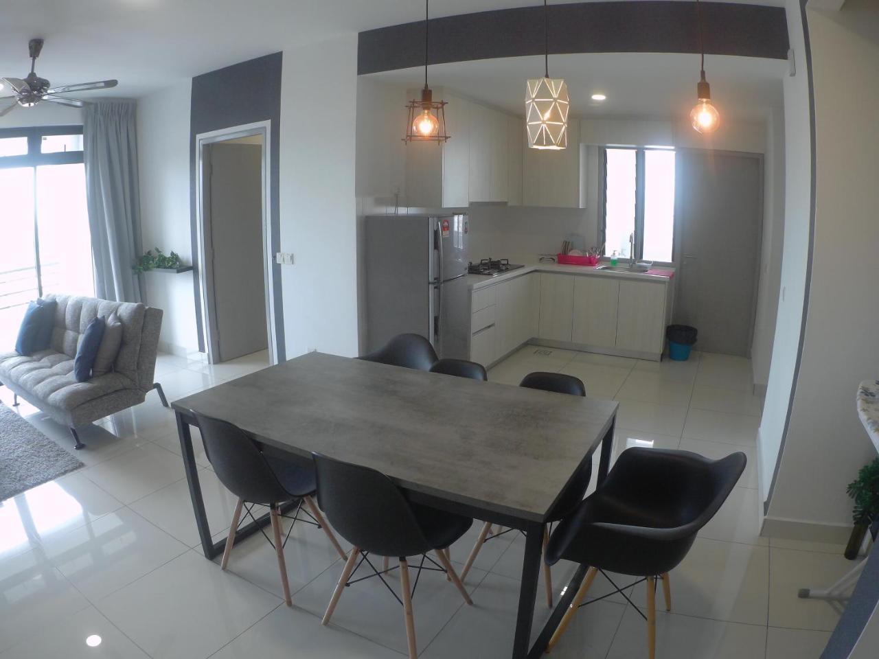 1Tebrau Premium Suites By 12Stay Johor Bahru Eksteriør billede